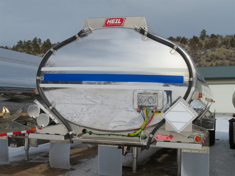 Front of the tanker with new stripe